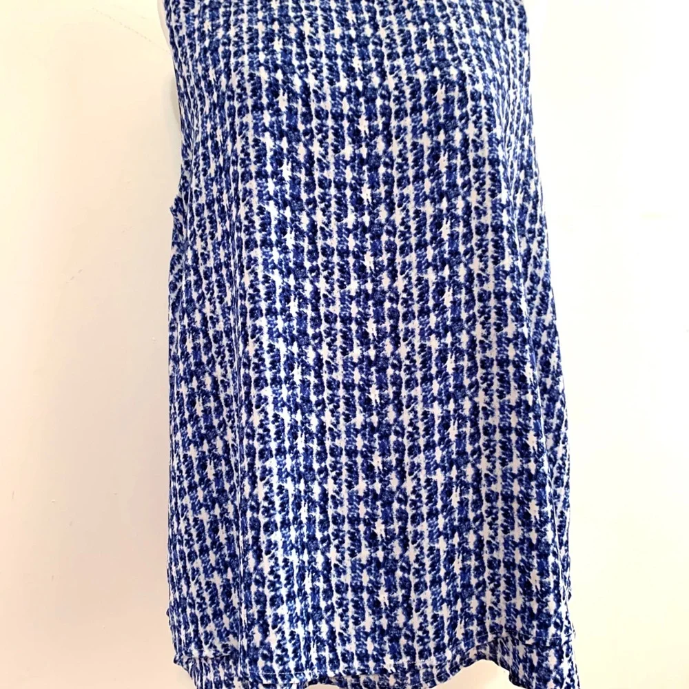 Chico’s Trapeze Blue & White Print Sleeveless Blouse - Picture 6 of 10